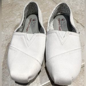 BOBS FROM SKECHERS SLIP-ON CANVAS SHOES MEMORY FOAM ARCH PILLOW SIZE6 pre owned
